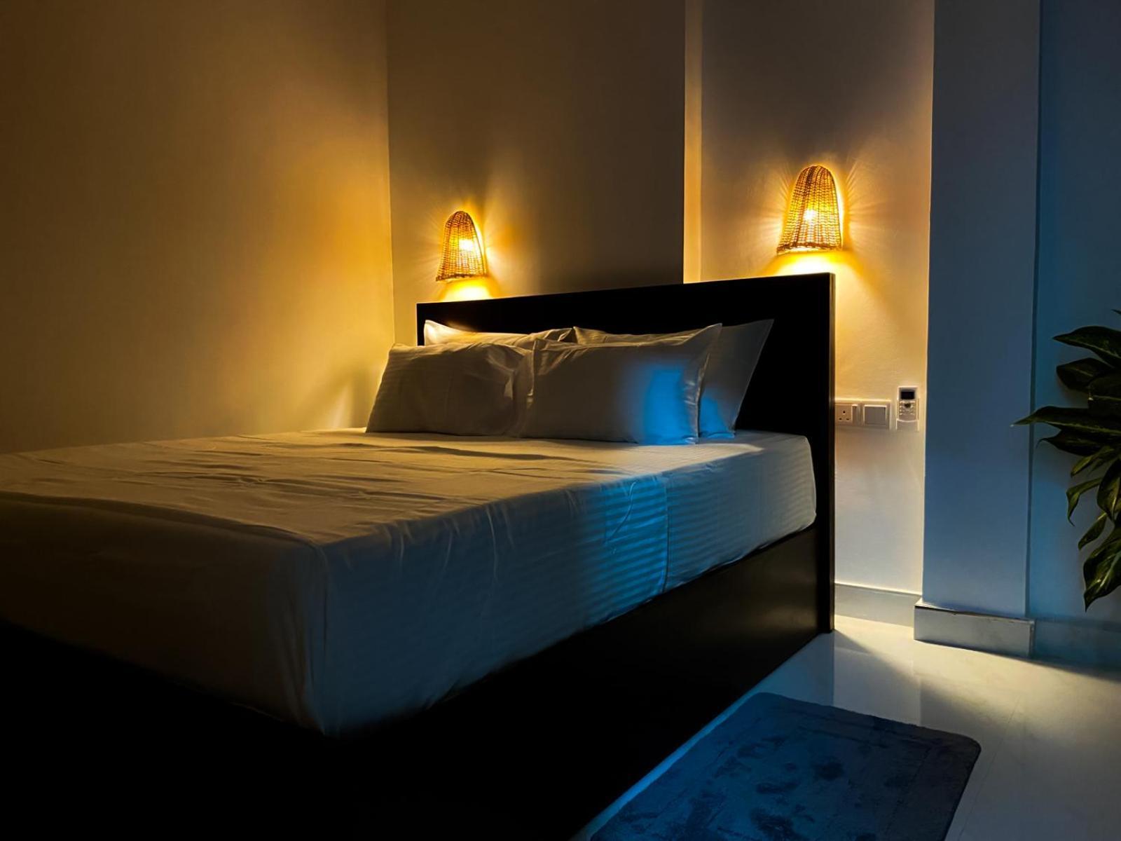 The Bay House Hotel Weligama Bagian luar foto