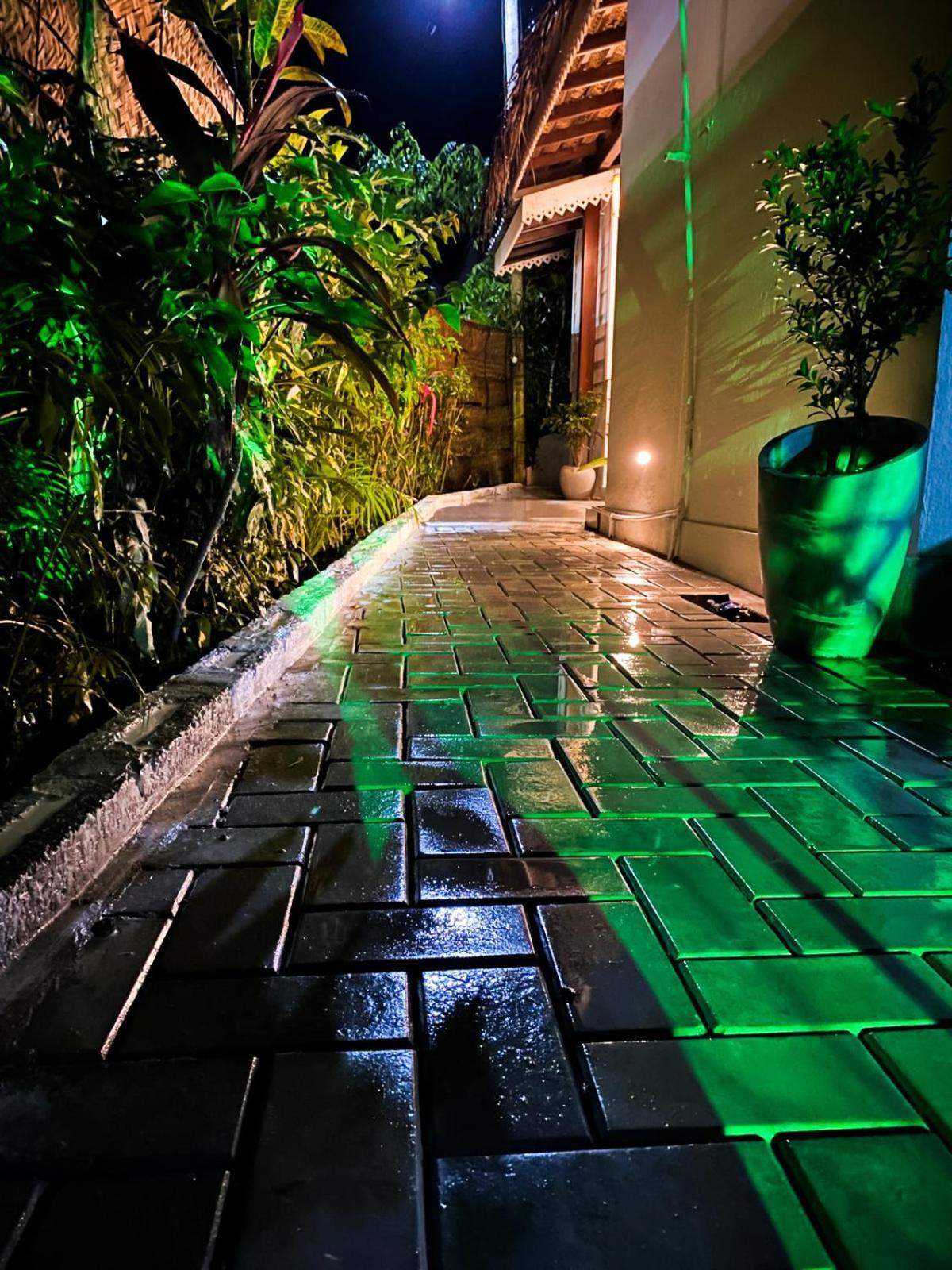 The Bay House Hotel Weligama Bagian luar foto