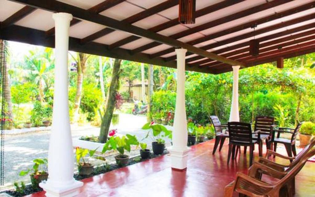 The Bay House Hotel Weligama Bagian luar foto